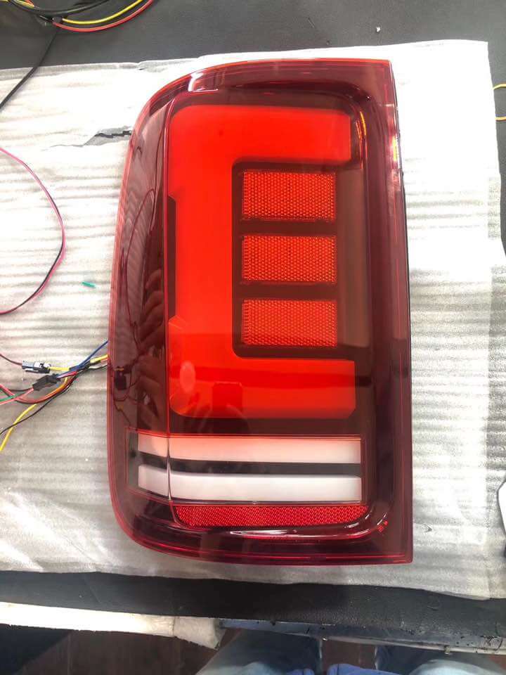 V.W. AMAROK Tail Lamp LED （RED/SMOKE）